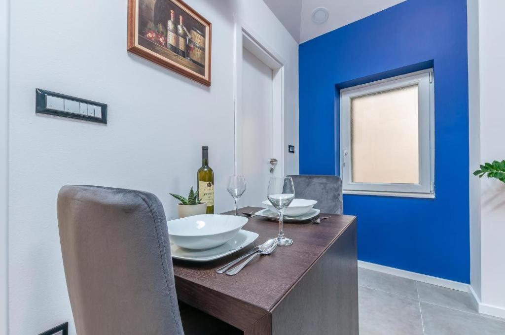 X Boutique Marinac Studio Apartments & Rooms Sibenik Exterior photo